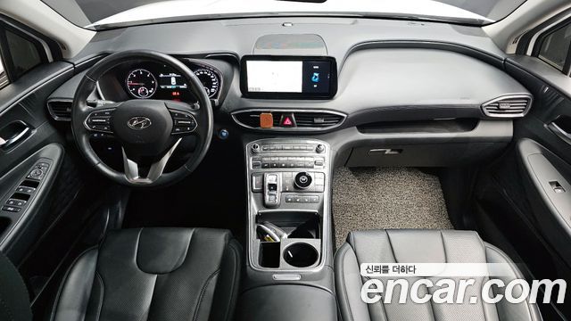 Hyundai Santa Fe — interior