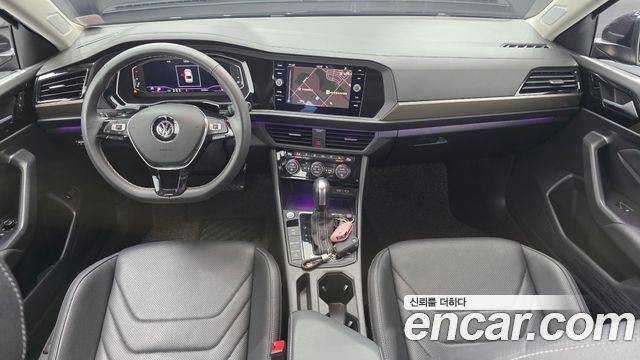 Volkswagen Jetta — interior