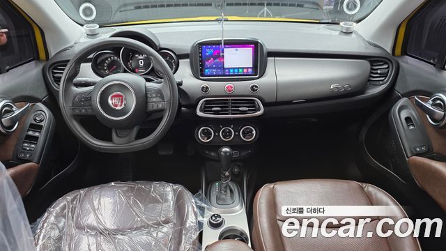 Fiat 500X — interior