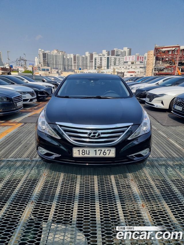 Hyundai Sonata — exterior