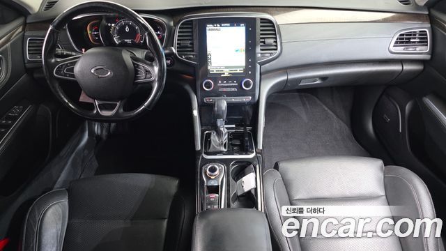 Renault Korea SM6 — interior