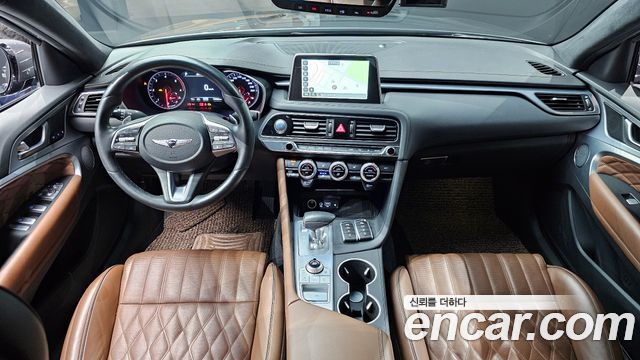 Genesis G70 — interior