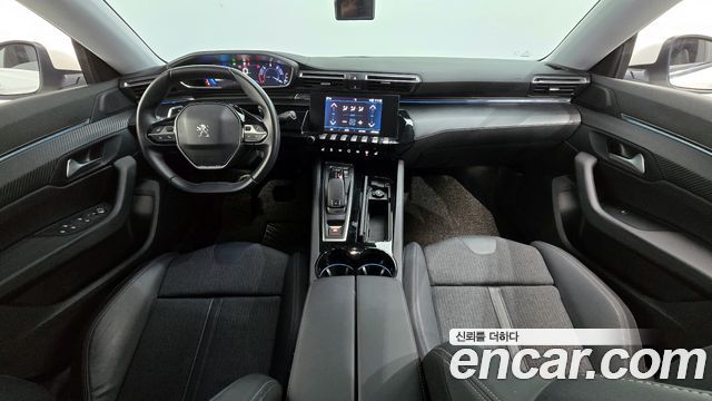 Peugeot 508 — interior