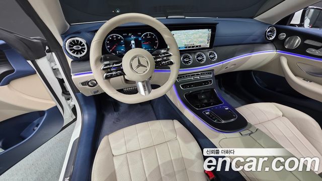 Mercedes-Benz E-Class — interior