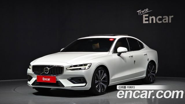 Volvo S60 — exterior