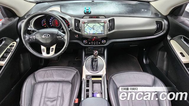 Kia Sportage — interior