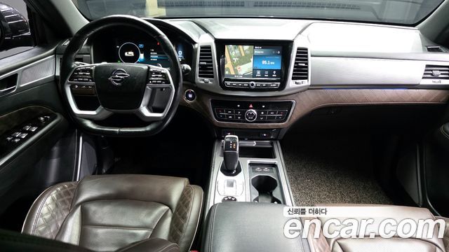 KG Mobility Rexton — interior