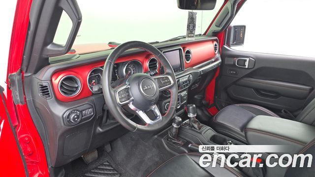 Jeep Wrangler — interior