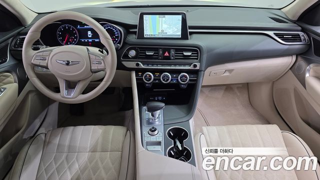 Genesis G70 — interior