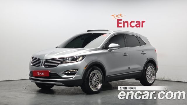 Lincoln MKC — exterior