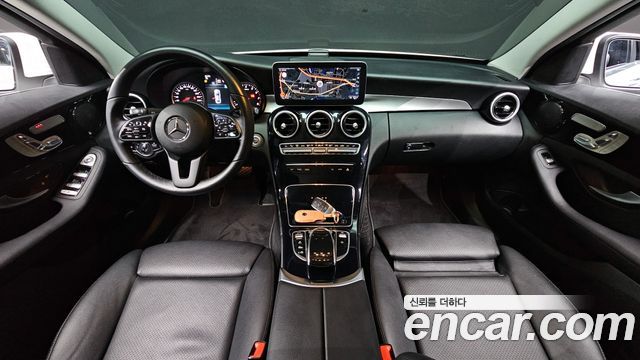 Mercedes-Benz C-Class — interior