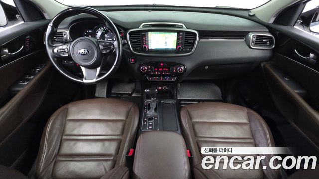 Kia Sorento — interior