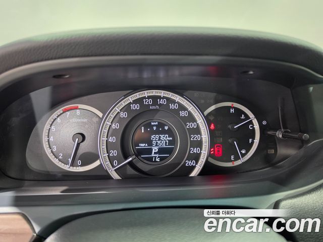 Honda Accord — interior