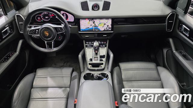 Porsche Cayenne — interior