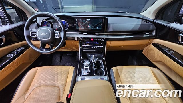 Kia Carnival — interior