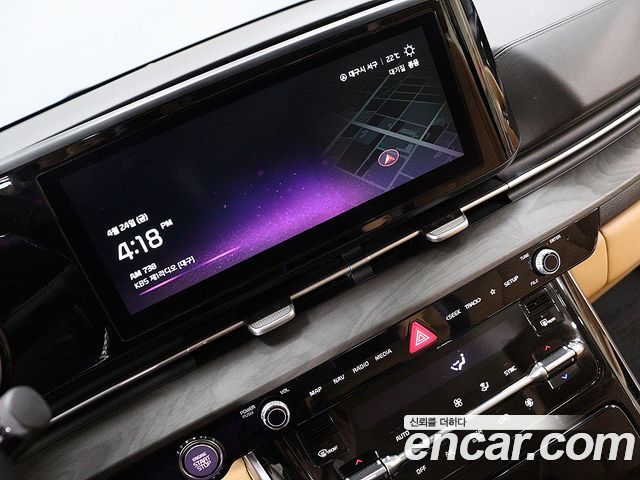 Kia Carnival — interior