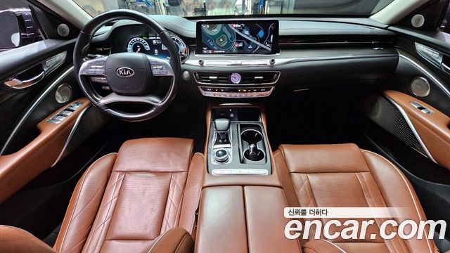Kia K9 — interior