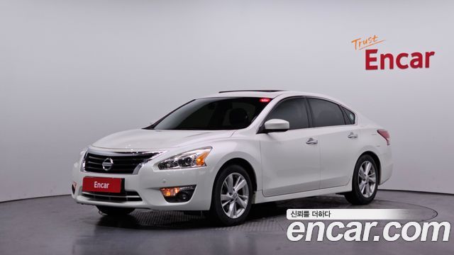 Nissan Altima — exterior