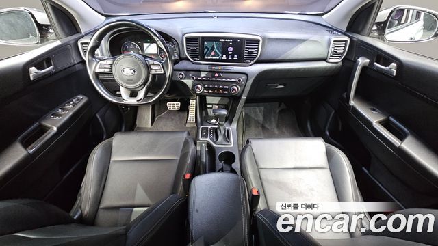 Kia Sportage — interior