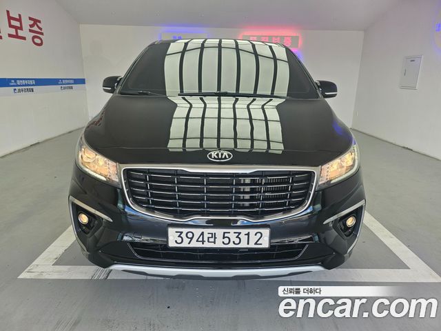 Kia Carnival — exterior