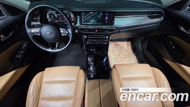 Kia K7 — interior