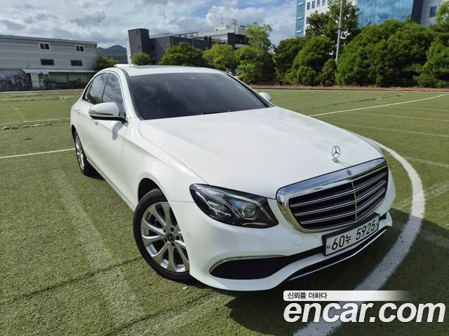 Mercedes-Benz E-Class — exterior