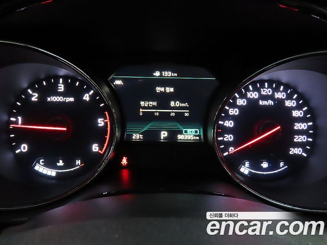 Kia Carnival — interior