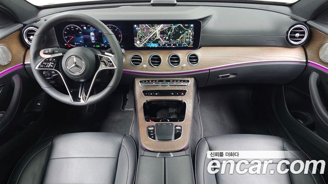 Mercedes-Benz E-Class — interior