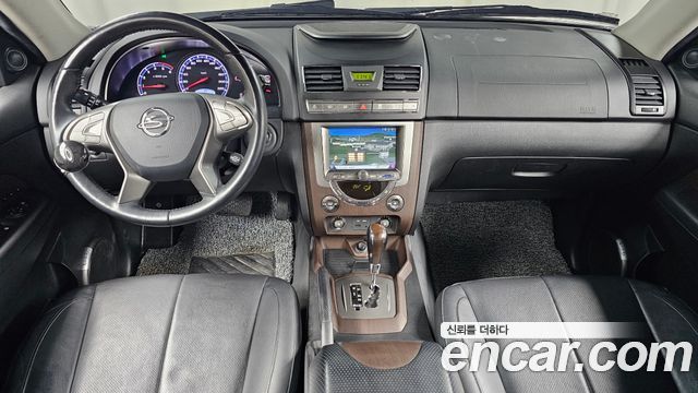 KG Mobility Rexton — interior