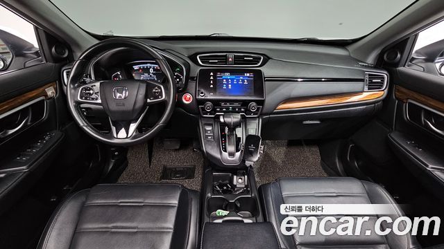 Honda CR-V — interior