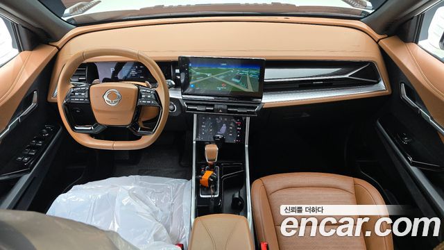 KG Mobility Torres — interior