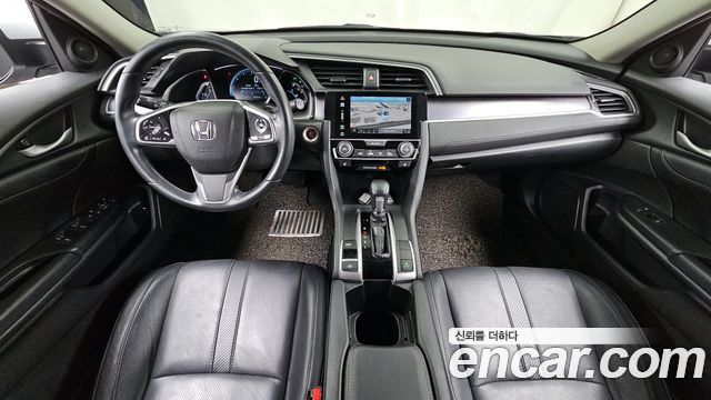 Honda Civic — interior