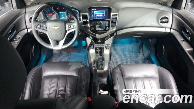 Chevrolet Korea Cruze — interior
