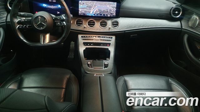 Mercedes-Benz E-Class — interior