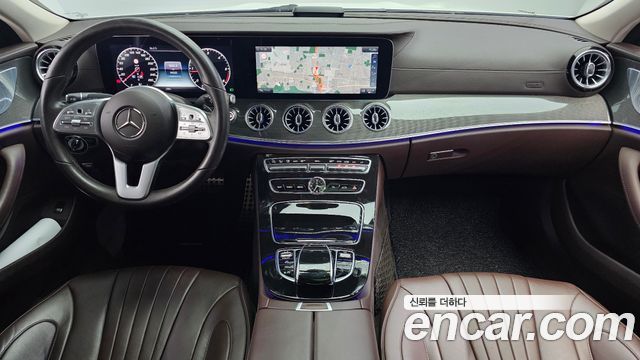 Mercedes-Benz CLS-Class — interior