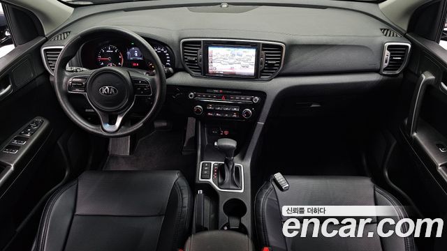 Kia Sportage — interior