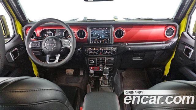 Jeep Gladiator — interior