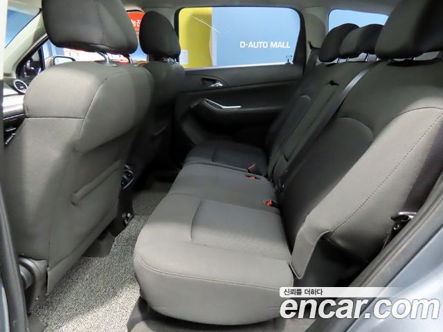 Chevrolet Korea Orlando — interior