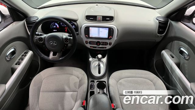 Kia Soul — interior