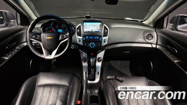 Chevrolet Korea Cruze — interior