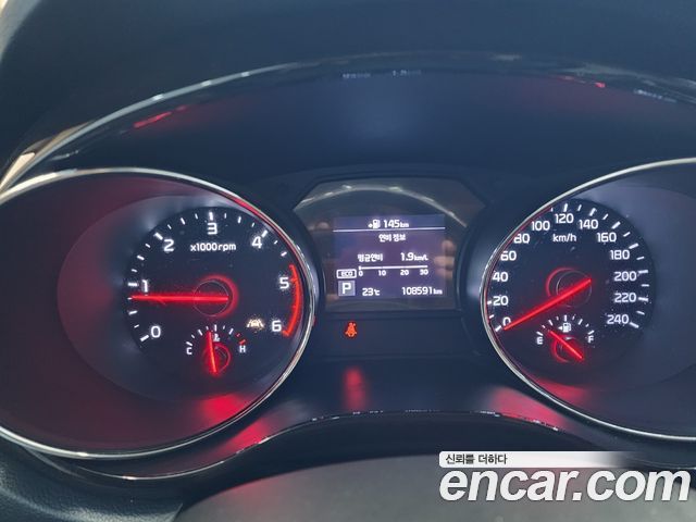 Kia Carnival — interior