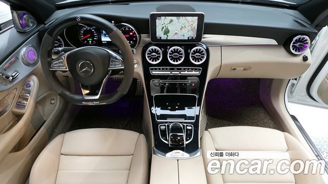 Mercedes-Benz C-Class — interior