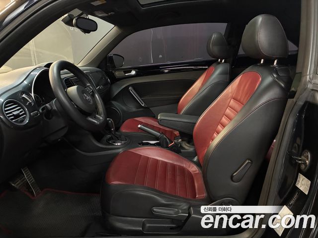 Volkswagen Beetle — interior
