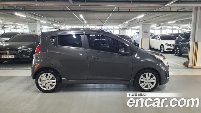 Chevrolet Korea Spark — interior
