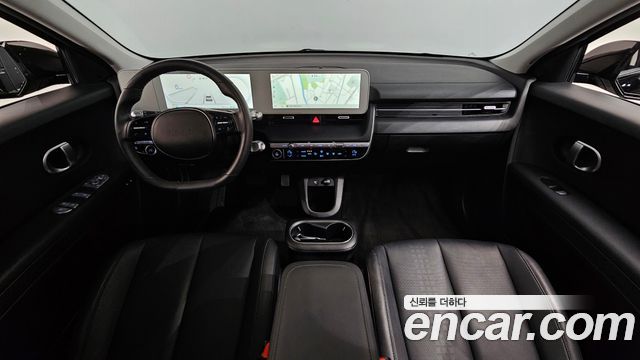 Hyundai IONIQ 5 — interior