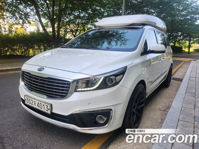 Kia Carnival — exterior