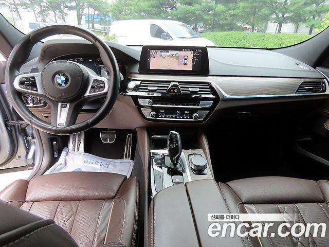 BMW Gran Turismo GT — interior