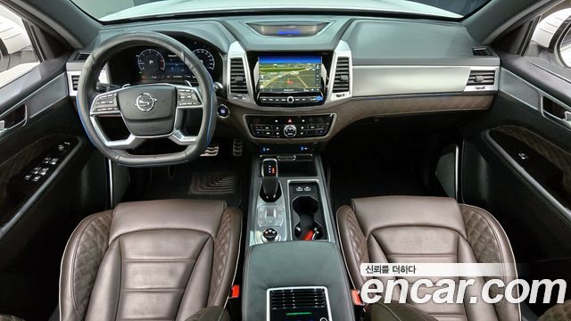 KG Mobility Rexton — interior
