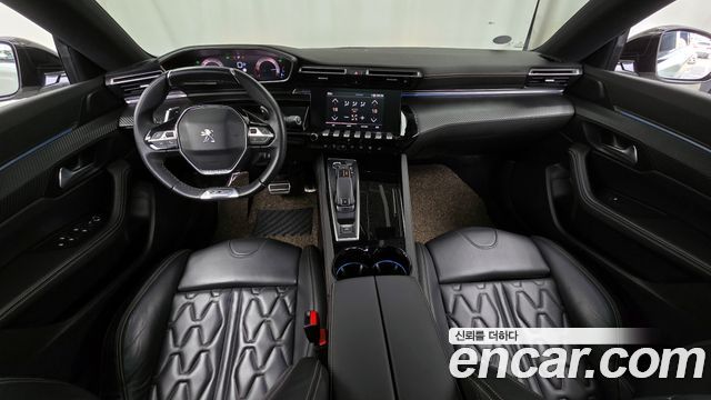 Peugeot 508 — interior