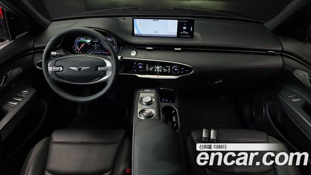 Genesis GV70 — interior